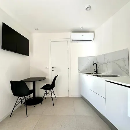 Damir Skomina Apartments Koper Exterior foto