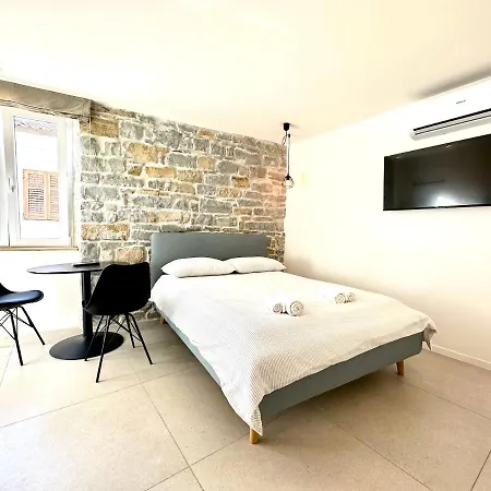 Damir Skomina Apartments Koper Exterior foto