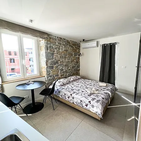 Damir Skomina Apartments Koper Exterior foto