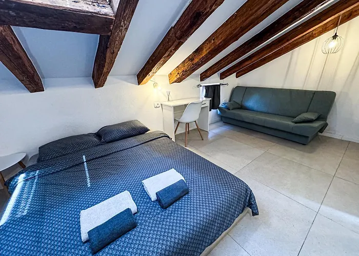 Damir Skomina Apartments