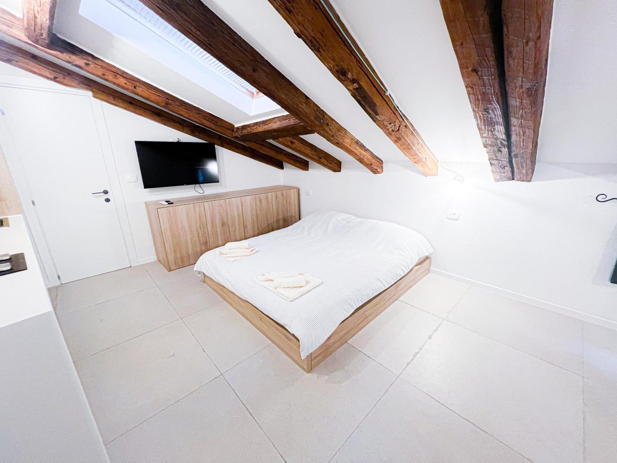 Damir Skomina Apartment
